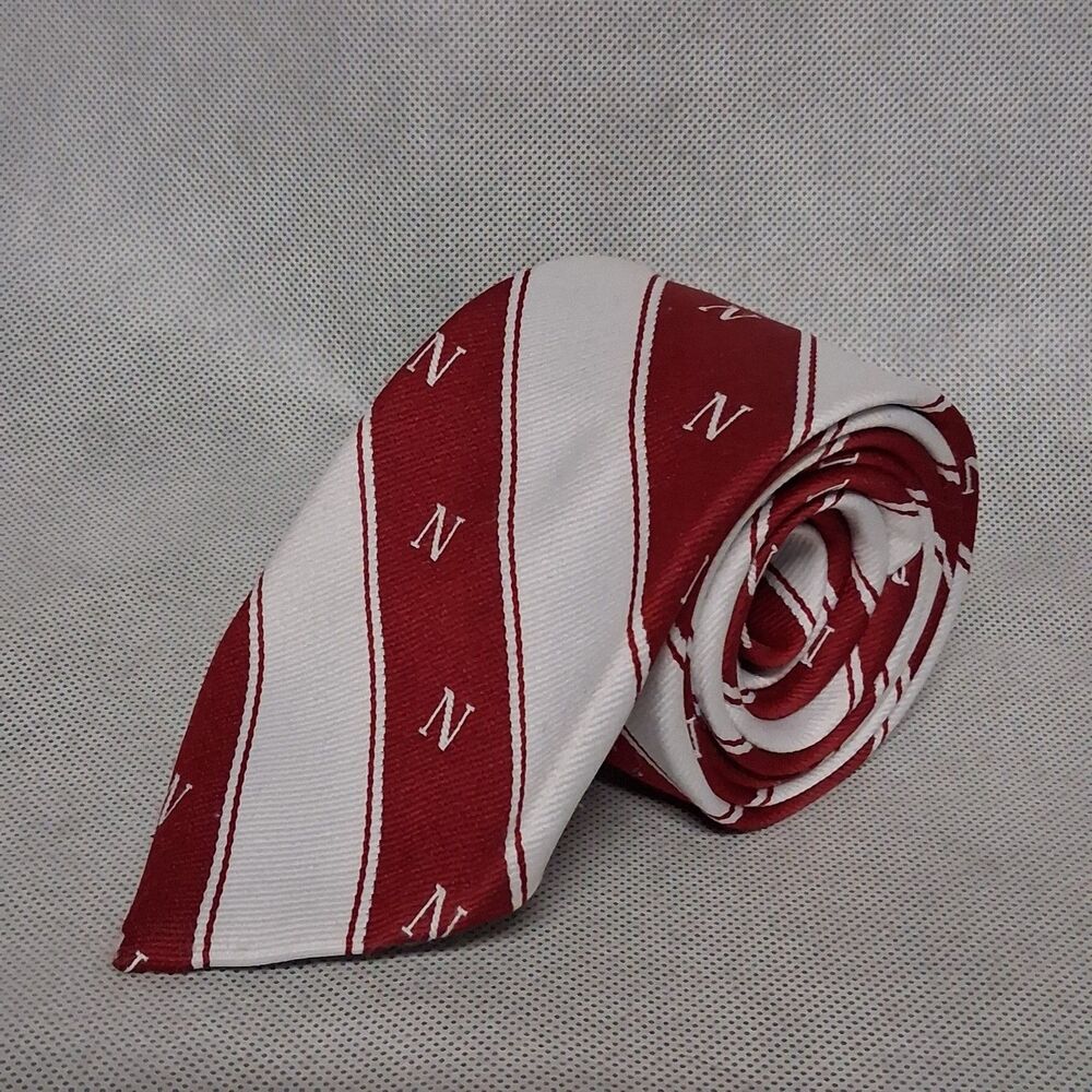 Vintage Wembley Nebraska Cornhuskers Diagonal Striped Necktie Red White 55" x 3"